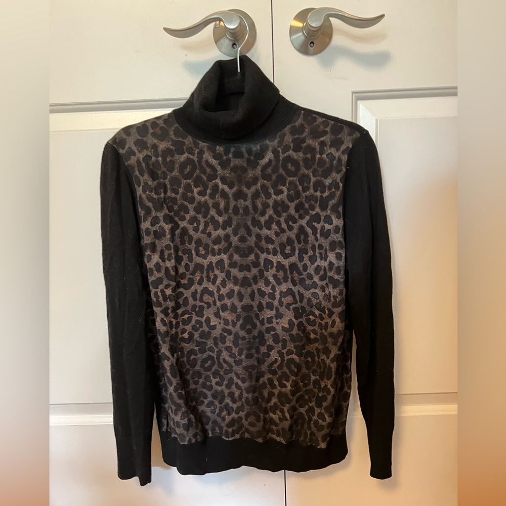 Equipment Femme Leopard Turtleneck